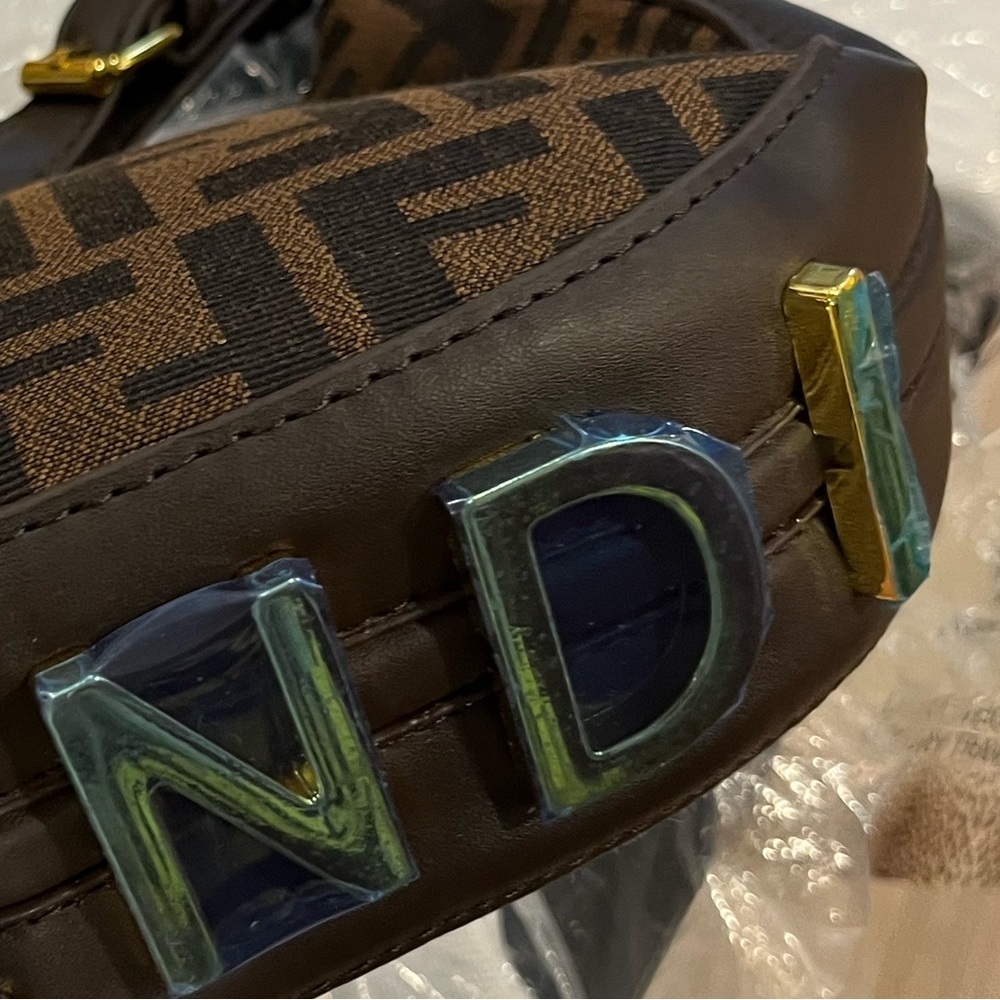 Fendi Brown Zucca Canvas, Belt Bag with golden Lettering - Picture 2 of 2